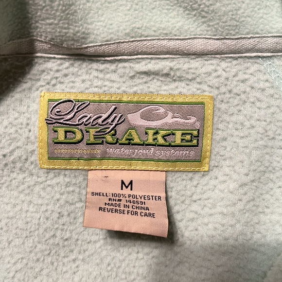 Lady Drake light green pullover. Size: medium - Picture 3 of 3